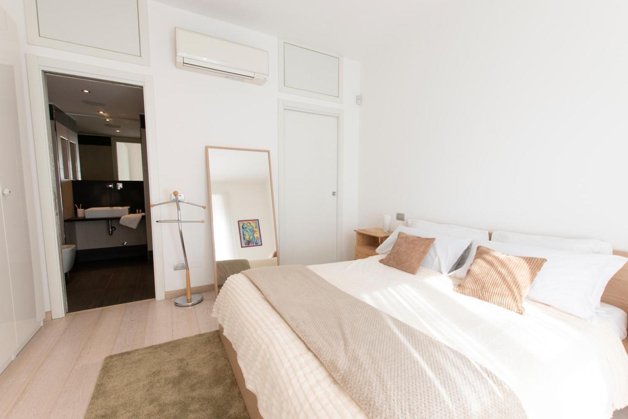Luxury Apartment - Bramante 7 Milaan Buitenkant foto